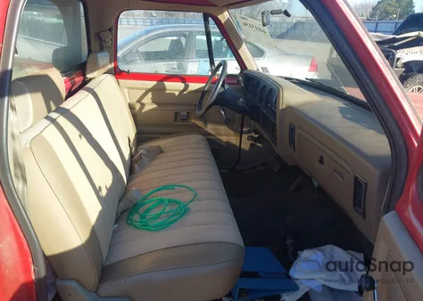 1990 Dodge D-Series D150S z USA, uszkodzony, nr VIN 1B7GE06Y3LS657431